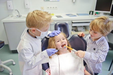 Серебрение молочных зубов у детей цена в Москве