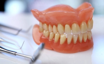 Полное съемное протезирование зубов цена