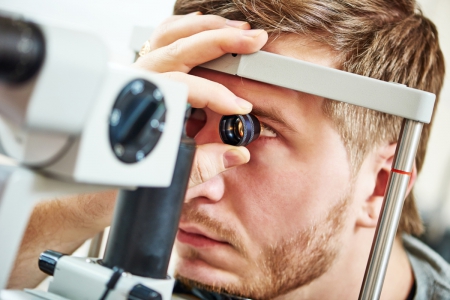 Платный окулист офтальмолог глазной врач в Москве